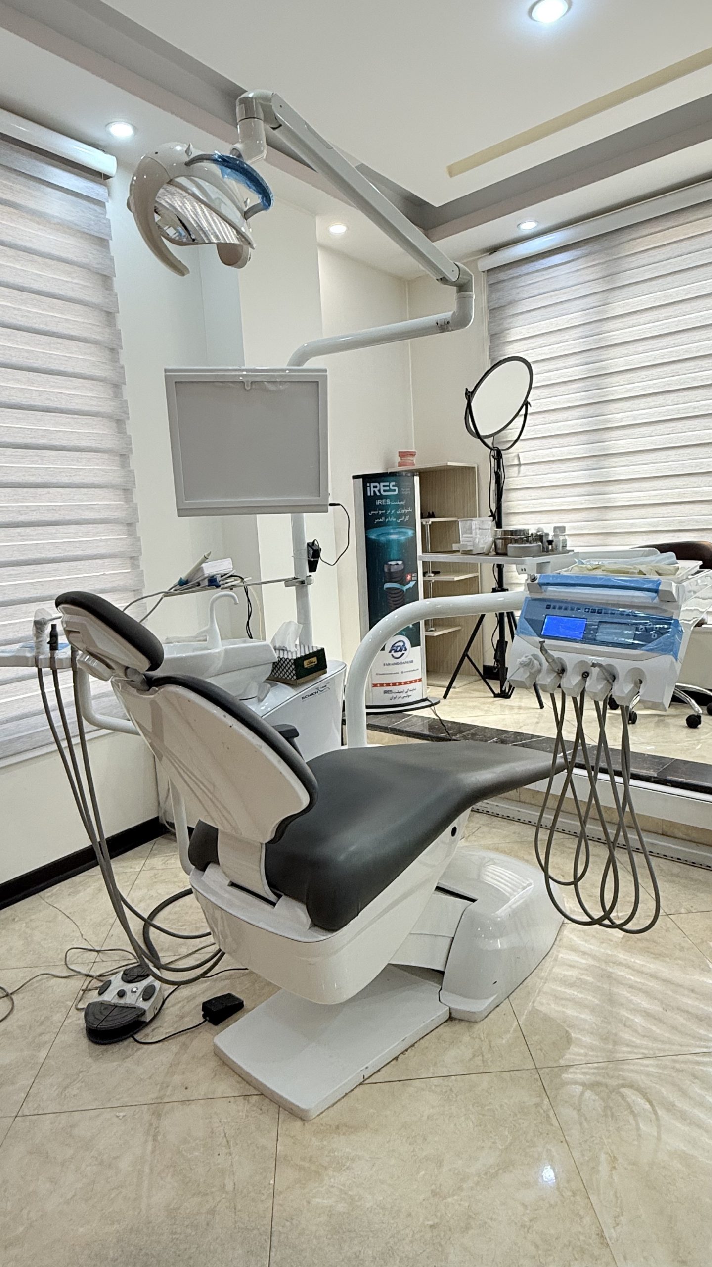 اتاق درمان و یونیت‌های دیجیتال کلینیک دندانپزشکی دورنیکا